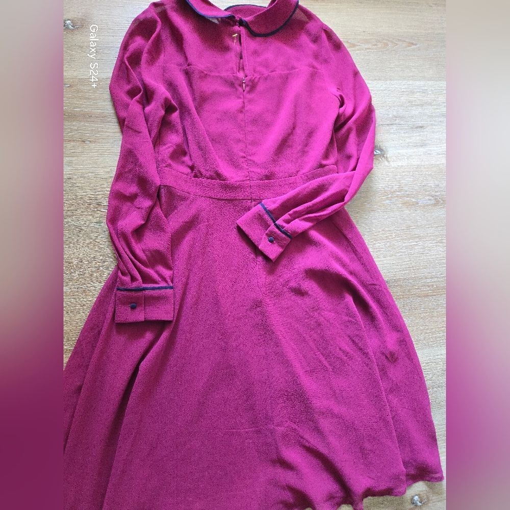 Chic Long Sleeve Burgundy Dress - Picture 8 of 10